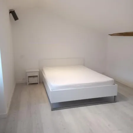 Holiday home Chez Vero Couhe