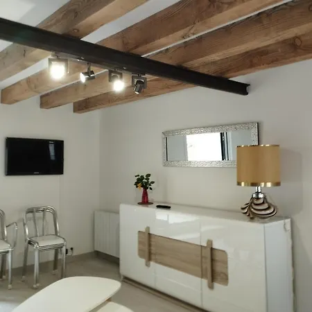 Chez Vero Holiday home Couhe